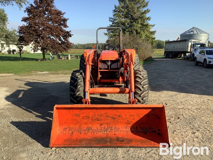 2014-kubota-m108s-image-2