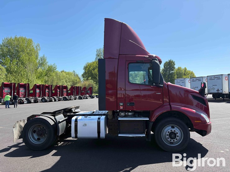 2018-volvo-vnr42t-truck-tractor-image-4