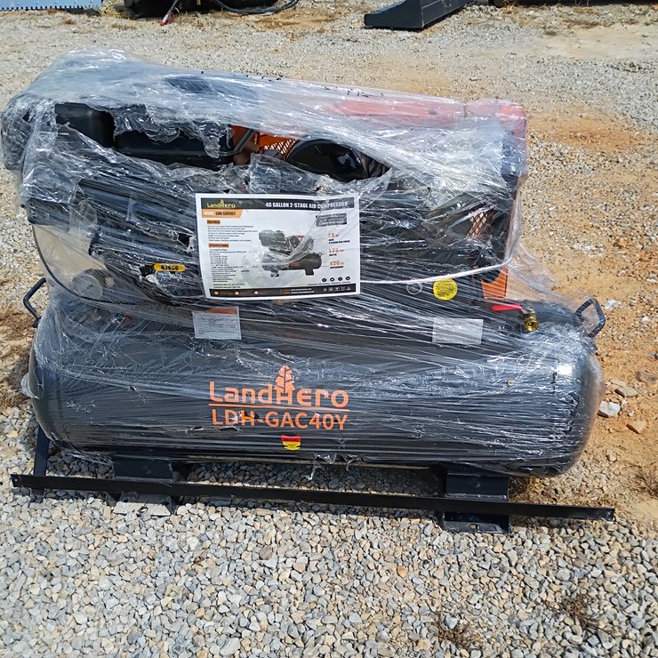 #L39-010 • 40 Gallon 2-Stage Truck Mounted Air Compressor