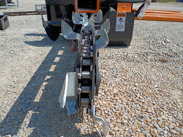 #l39-061-•-wolverine-trencher-skid-steer-attachment-image-9