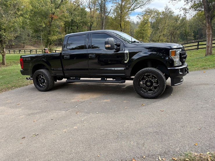 ford-f250-xlt-image-2