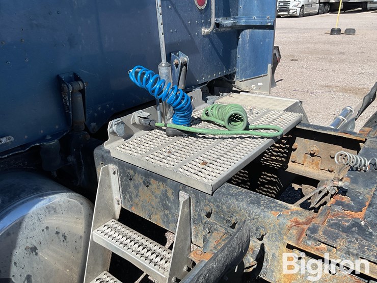 2000-peterbilt-379-image-20