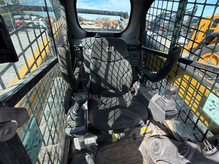 caterpillar-262d3-image-20
