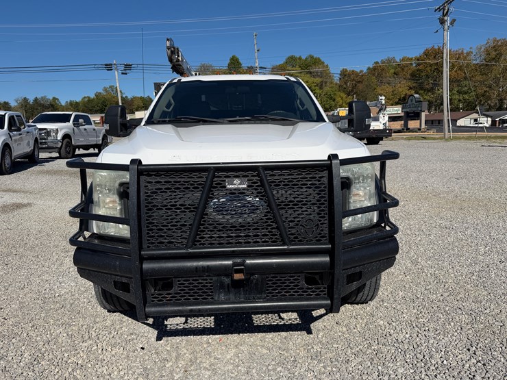 2017-ford-f450-xl-image-2