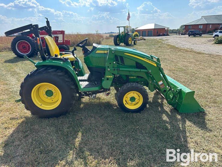 2014-john-deere-3039r-image-4