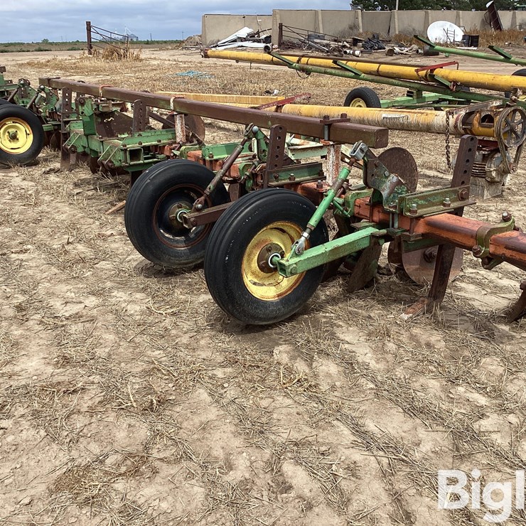 JOHN DEERE 28