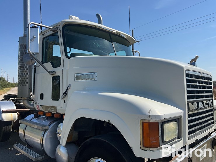 2007-mack-chn613-image-10