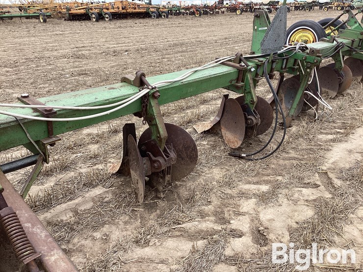 john-deere-25-image-15