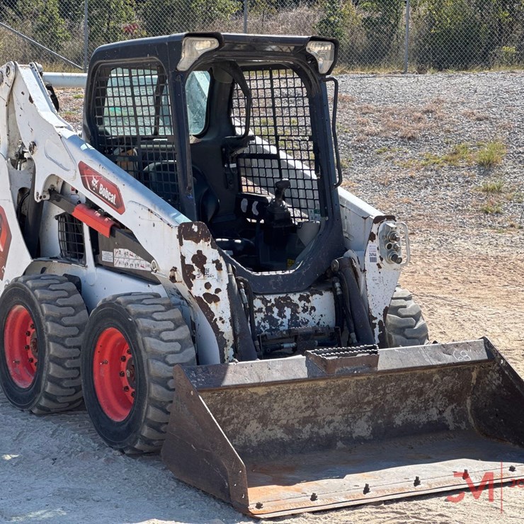 2021 BOBCAT S590