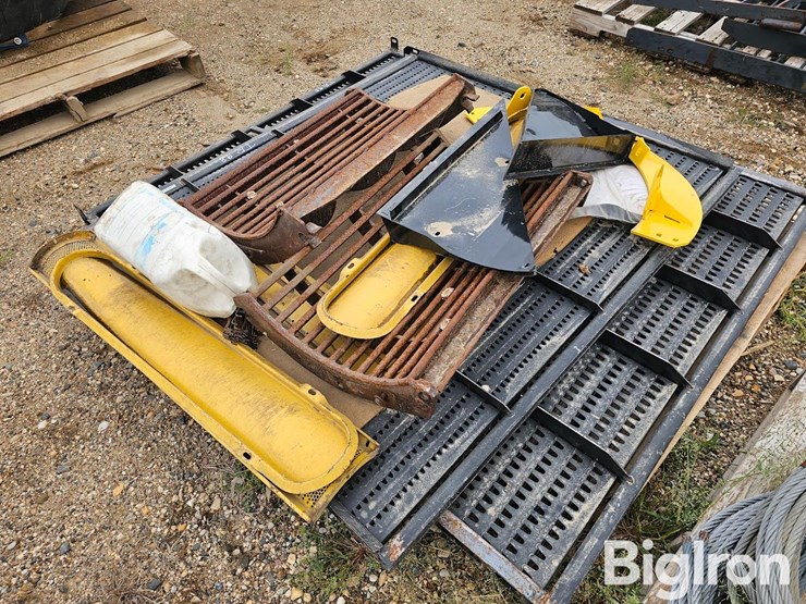 new-holland-tr98-image-7