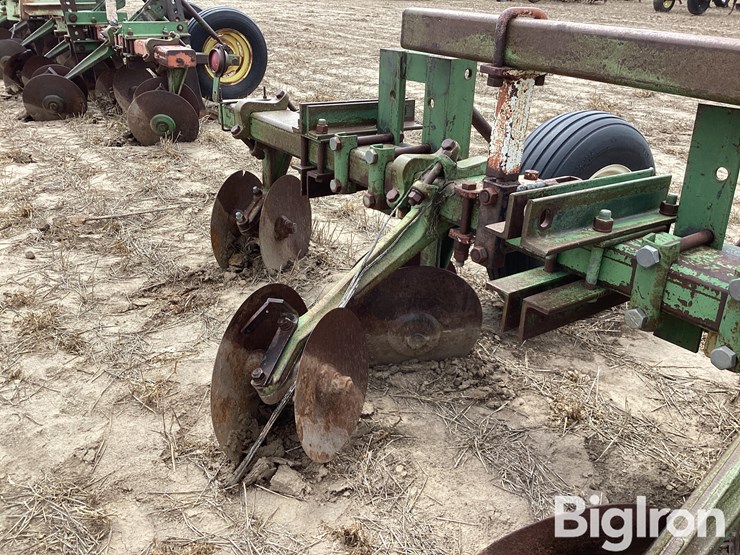 john-deere-28-image-15