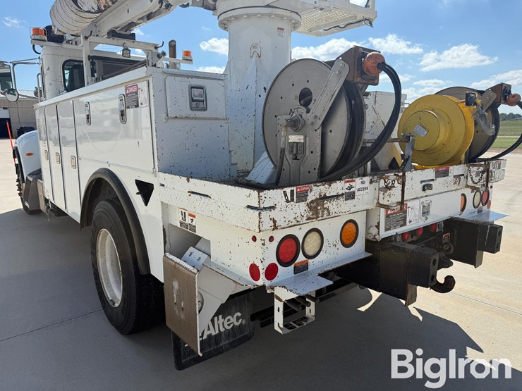 2016-peterbilt-337-image-17