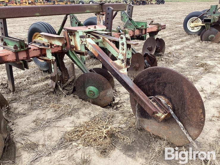 john-deere-28-image-19
