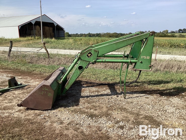 john-deere-158-image-8