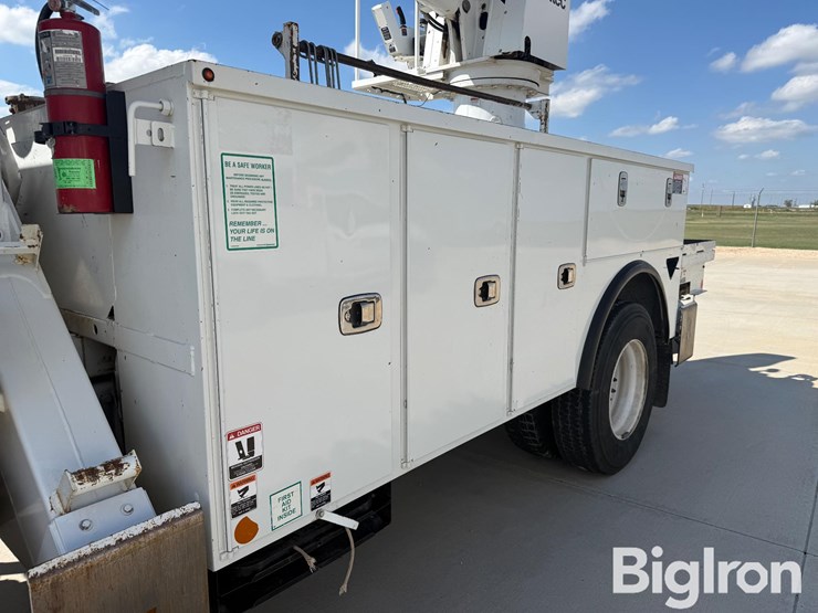 2016-peterbilt-337-image-14