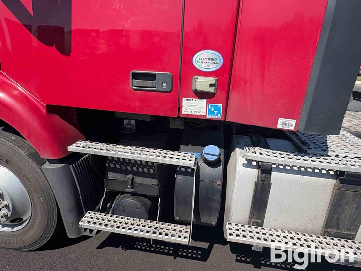 2017-volvo-vnm42t-truck-tractor-image-15