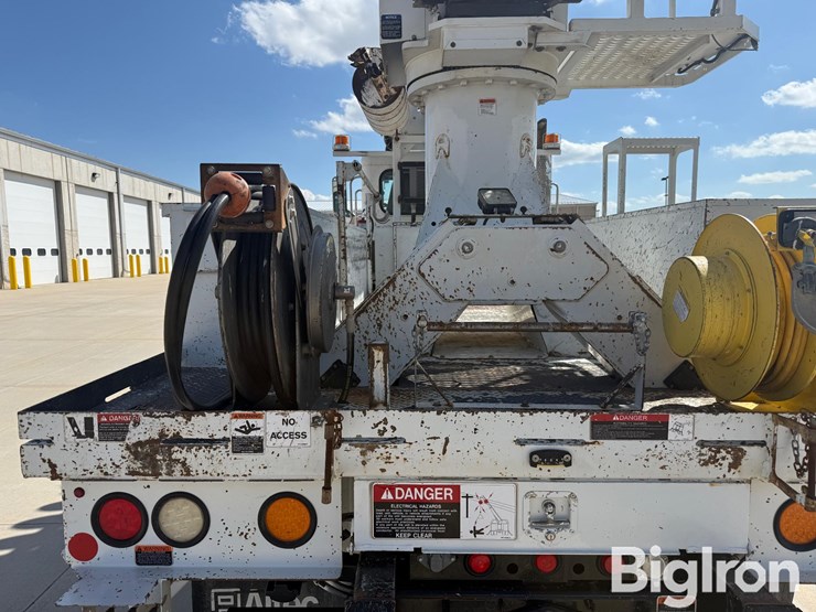 2016-peterbilt-337-image-19