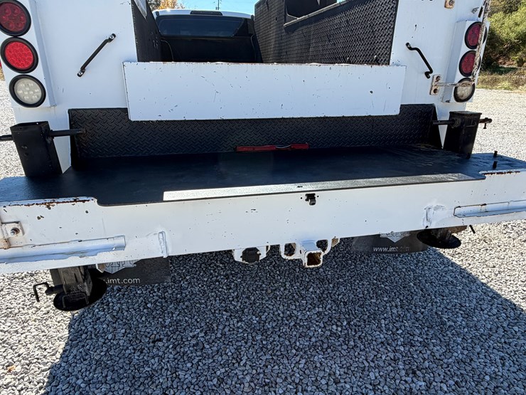 2017-ford-f450-xl-image-8