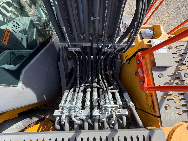 volvo-ew160e-image-25