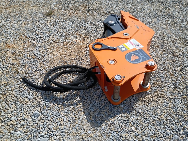 #l39-007-•-wolverine-hydraulic-clamp-excavator-attachment-(8t)-image-4