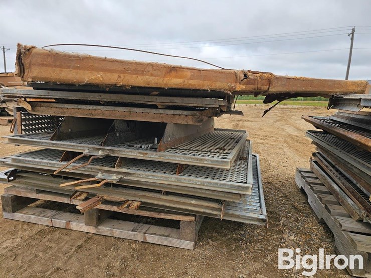 new-holland-25-image-17