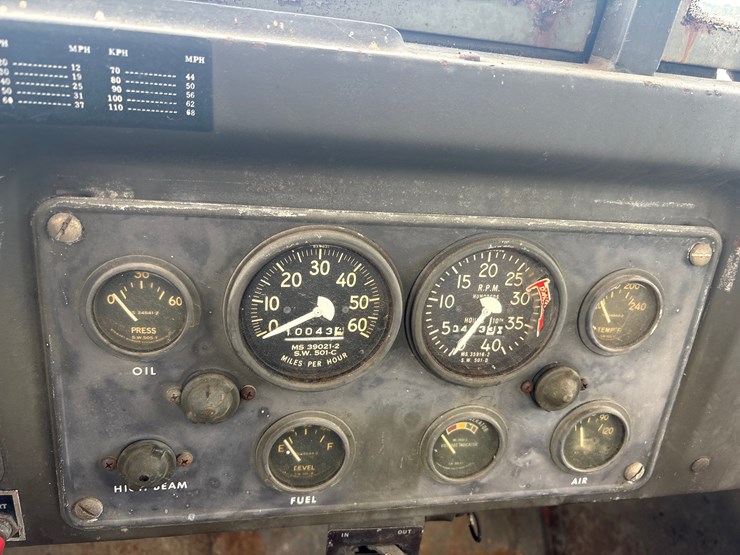 #29368-•-1982-duece-and-a-half-military-truck-image-19