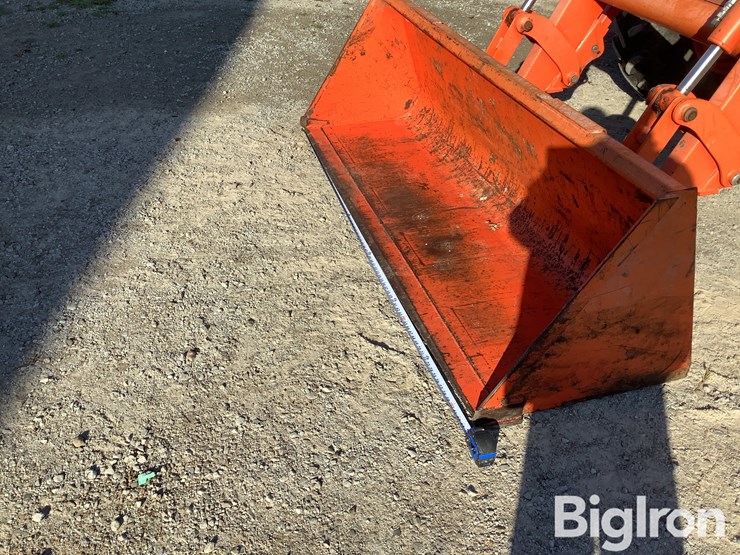 2014-kubota-m108s-image-17