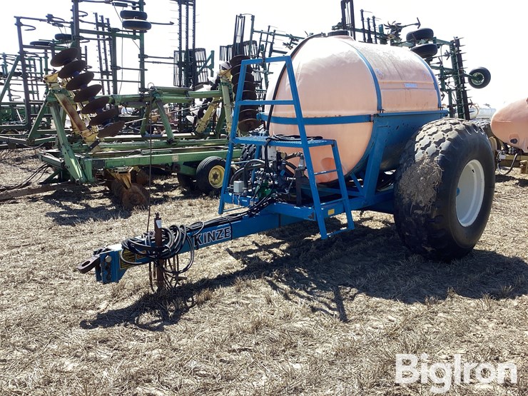 kinze-900-image-1