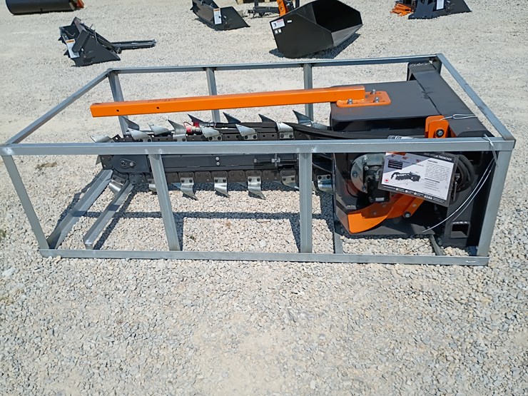 #l39-062-•-wolverine-trencher-skid-steer-attachment-image-5