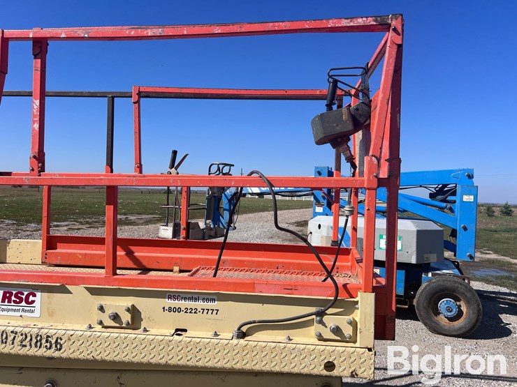 2000-jlg-2646e3-image-10