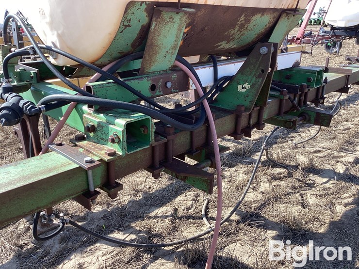 john-deere-26-image-13