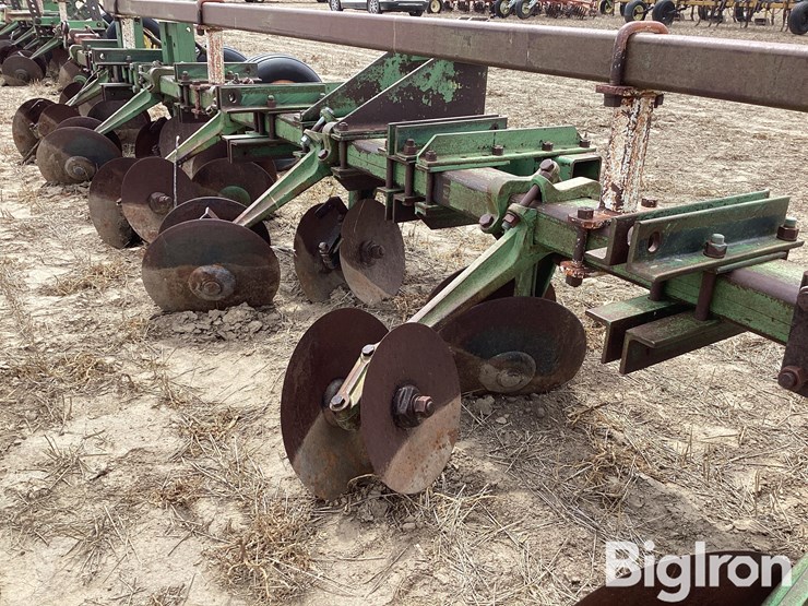 john-deere-28-image-19