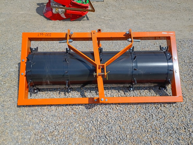 #l39-002-•-wolverine-3-point-roller-w/-spikes-image-3