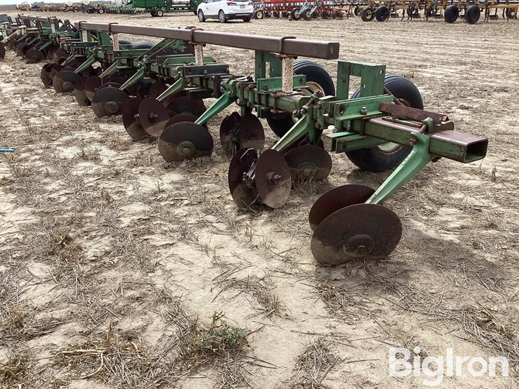 john-deere-28-image-5