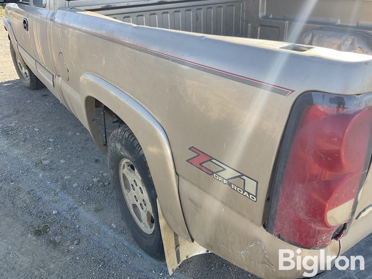 2004-chevrolet-silverado-1500-image-16