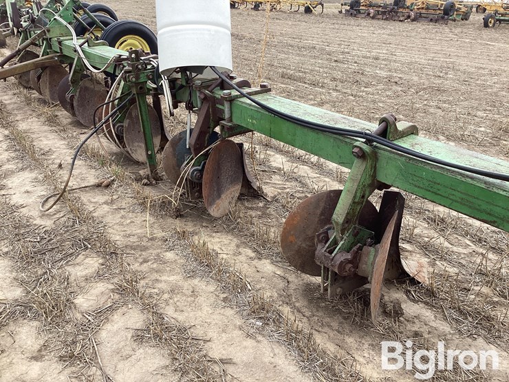 john-deere-25-image-19