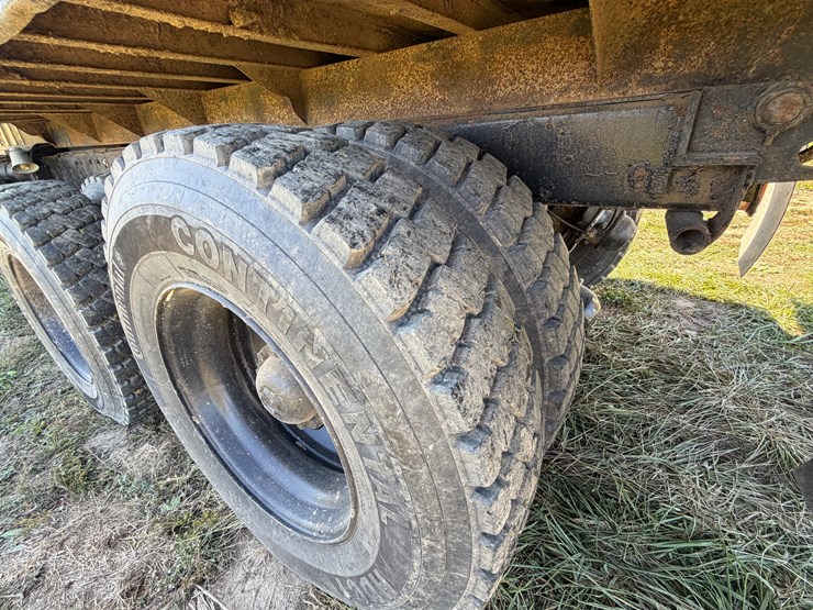#29388-•-military-tandem-axle-dump-truck-image-10