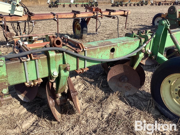 john-deere-30-image-10