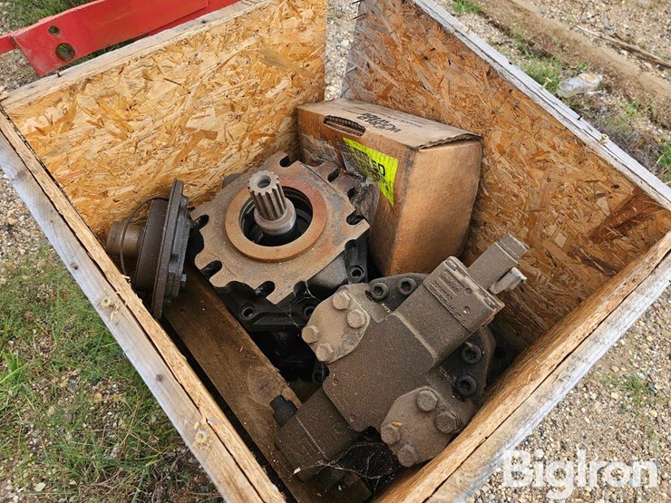 new-holland-cr8.90-image-1