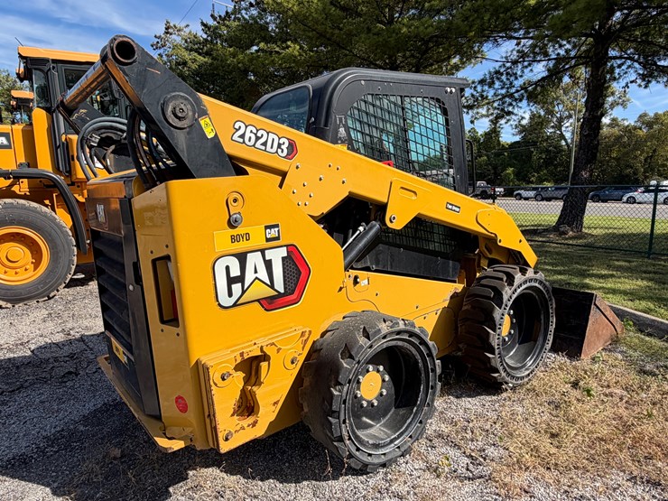 caterpillar-262d3-image-5