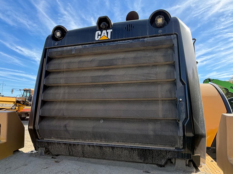 caterpillar-966m-image-19
