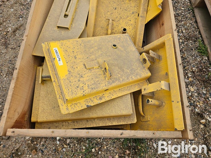 new-holland-tr98-image-9