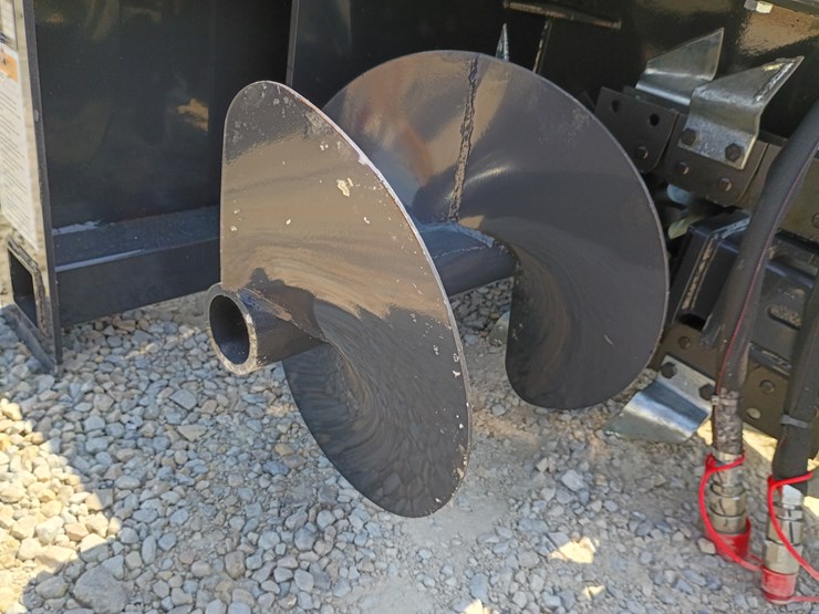 #l39-061-•-wolverine-trencher-skid-steer-attachment-image-10