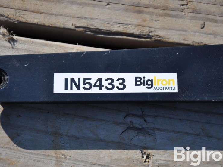 john-deere-extended-monitor-bracket-image-5