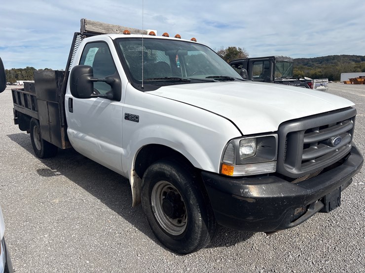 2004-ford-f350-xl-image-3