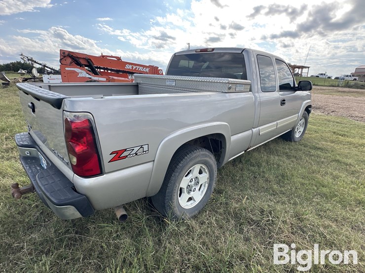 2005-chevrolet-silverado-1500-image-5