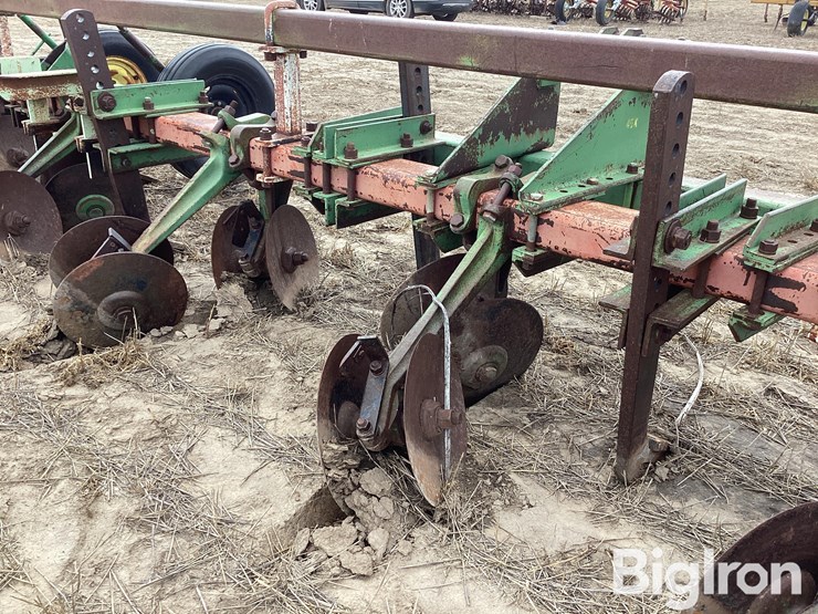 john-deere-28-image-17
