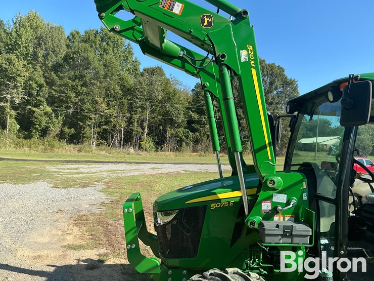 2022-john-deere-5075e-image-15