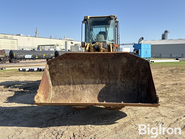 2002-caterpillar-938g-image-2
