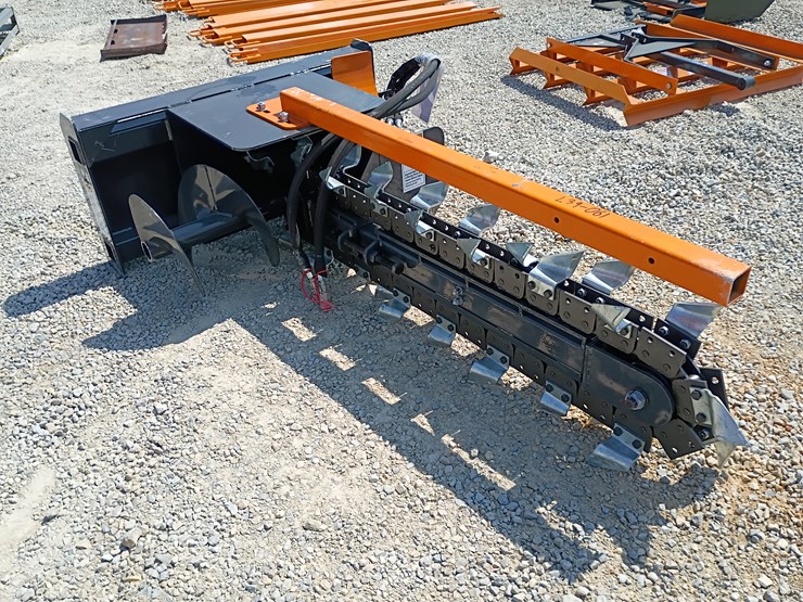 #l39-061-•-wolverine-trencher-skid-steer-attachment-image-2